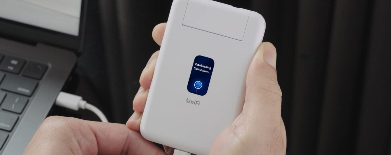 UniFi Travel Router : mon avis après l’avoir emmené en voyage