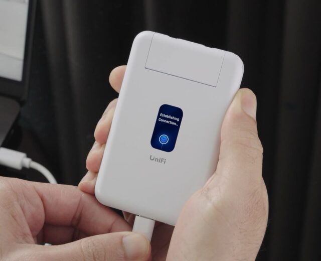 UniFi Travel Router : mon avis après l&rsquo;avoir emmené en voyage